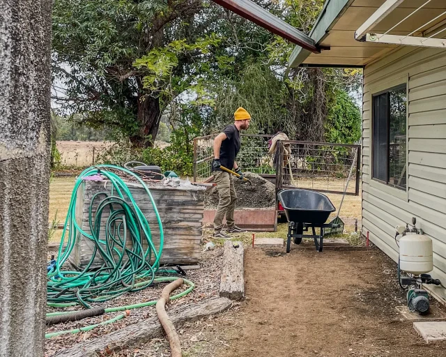 een-pad-leggen-in-narrabri-australie