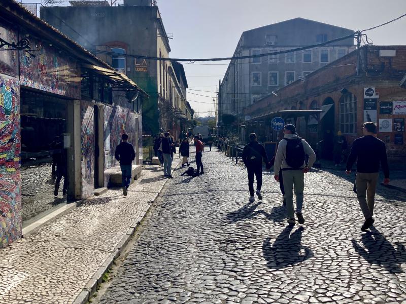 lx-factory-de-industriele-hotspot-het-centrum-van-lissabon